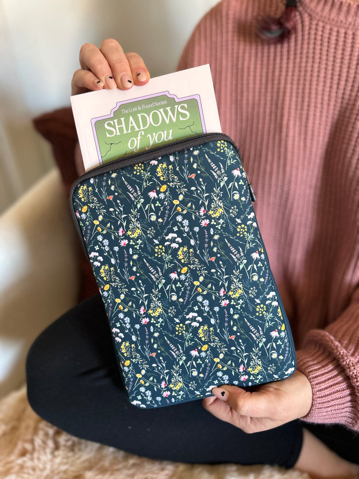 Wild Summer Flowers Book Sleeve