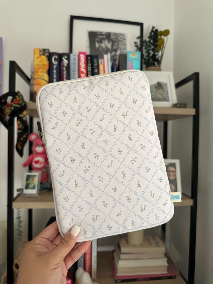 Sweet Pea Book Sleeve