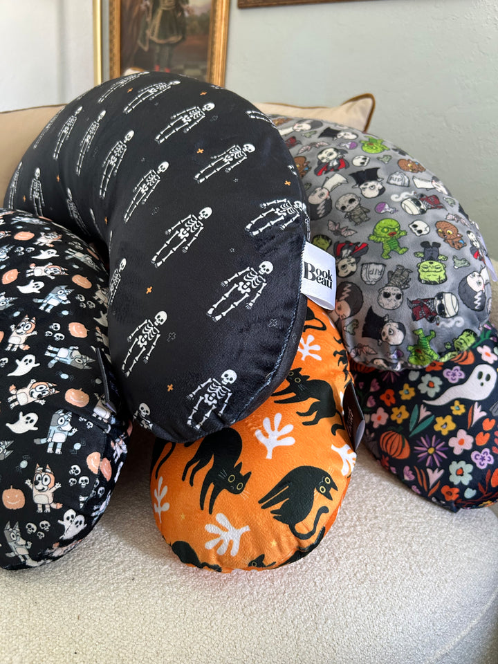 Skellies Reading Pillow