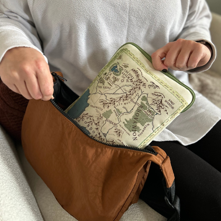 Faraway Lands Vol. 2 : The Tolkien Edition Book Sleeve