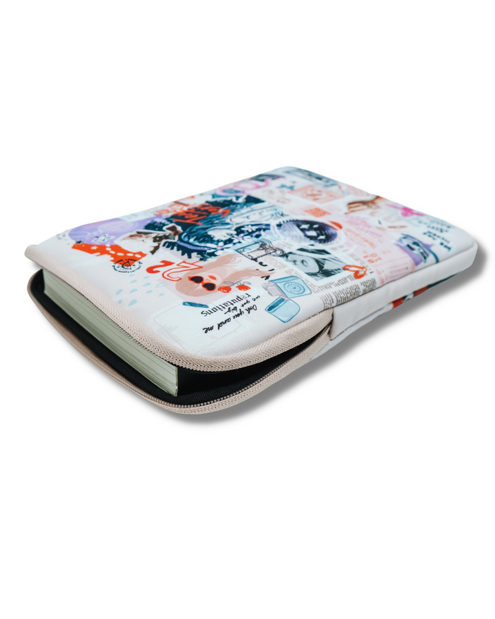 Swiftie - The Light Era Book Sleeve