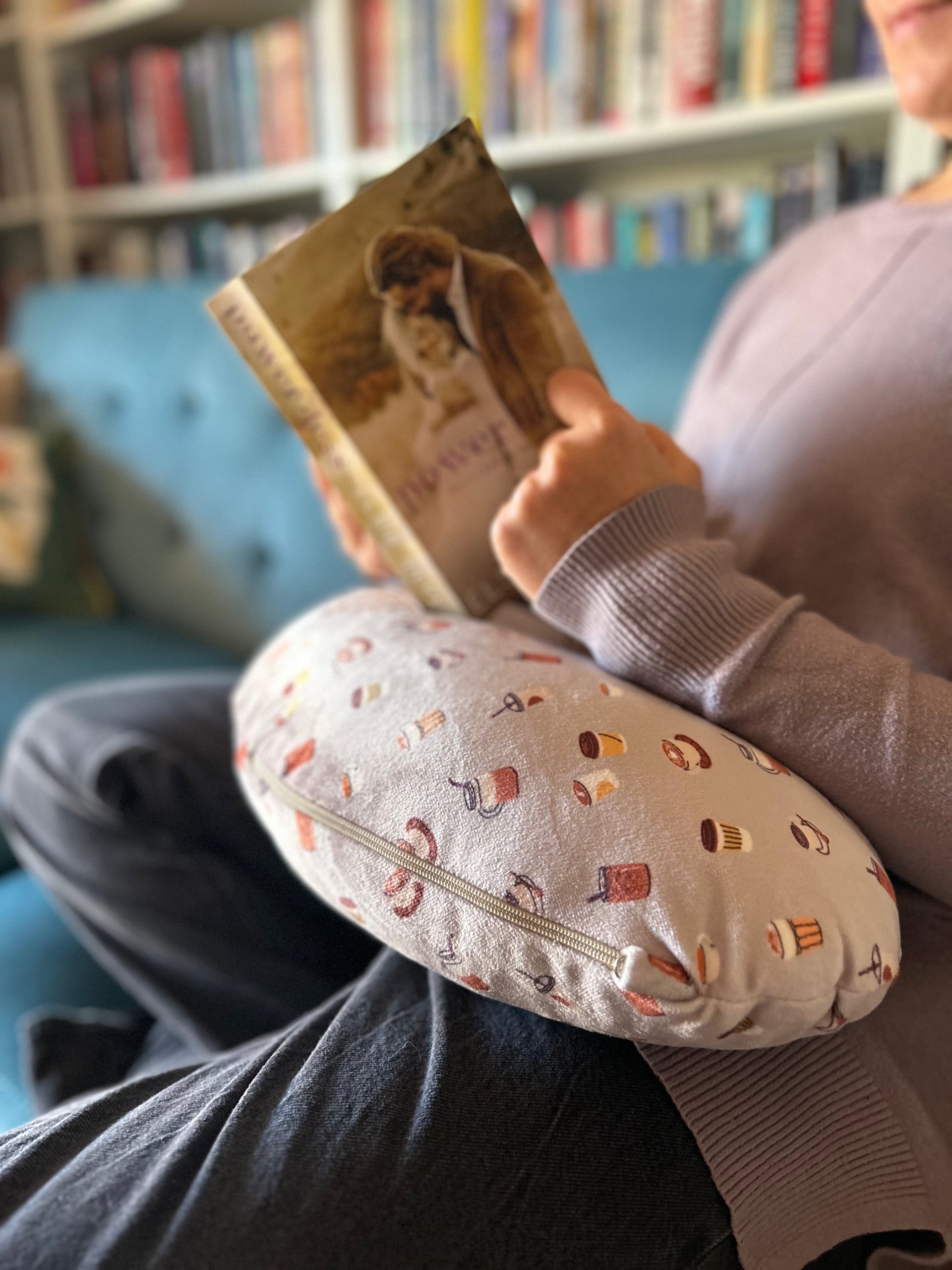 Book reading pillow hot sale