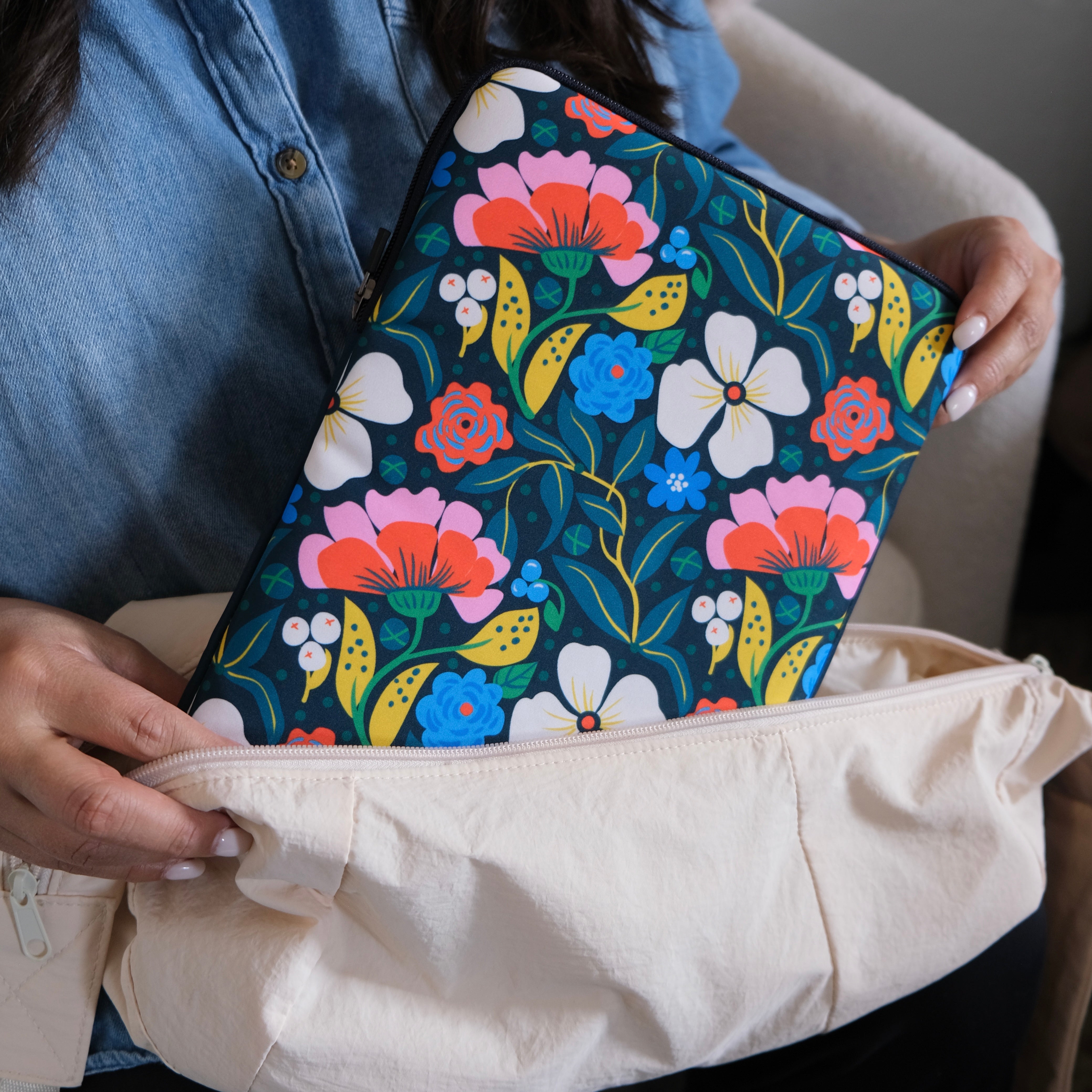 Folk Blooms Book Sleeve