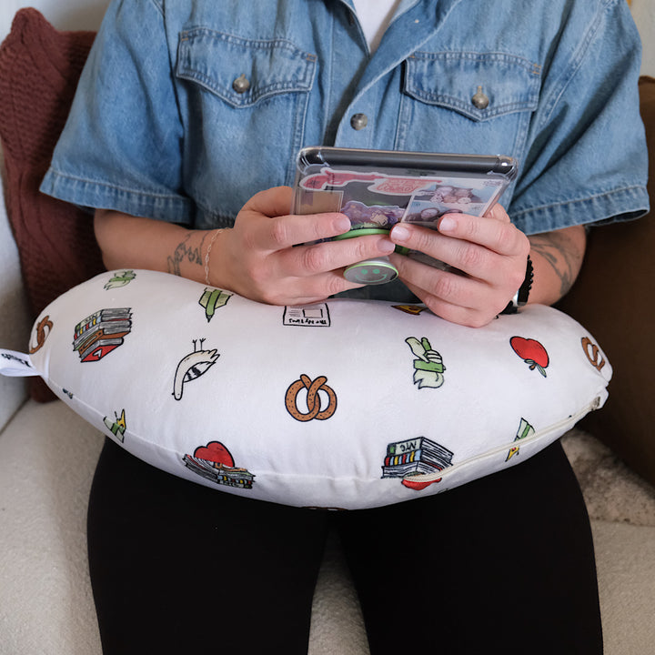 NYC Icons Reading Pillow