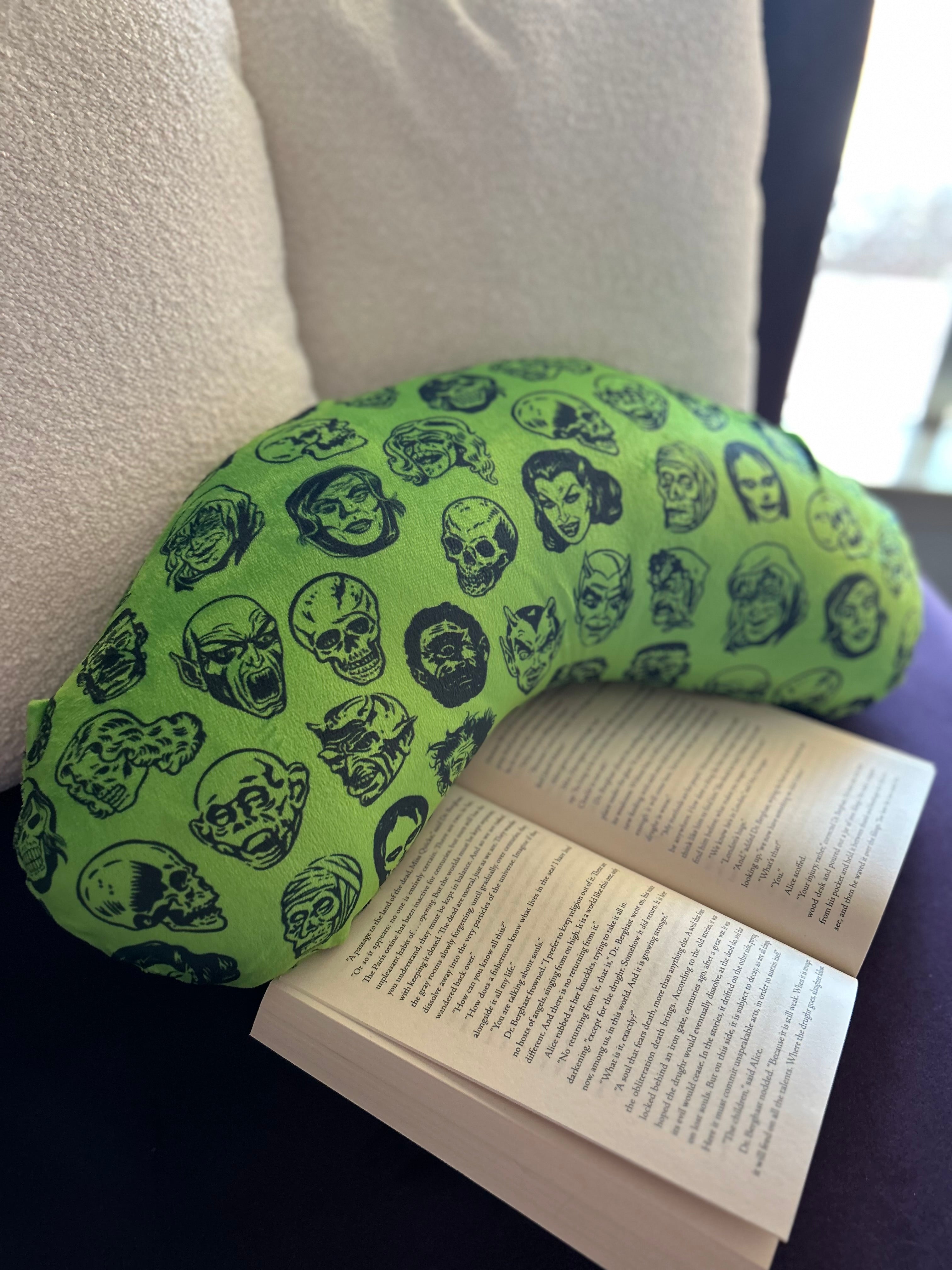 REPLACEMENT COVER Hollywood Horror Reading Pillow