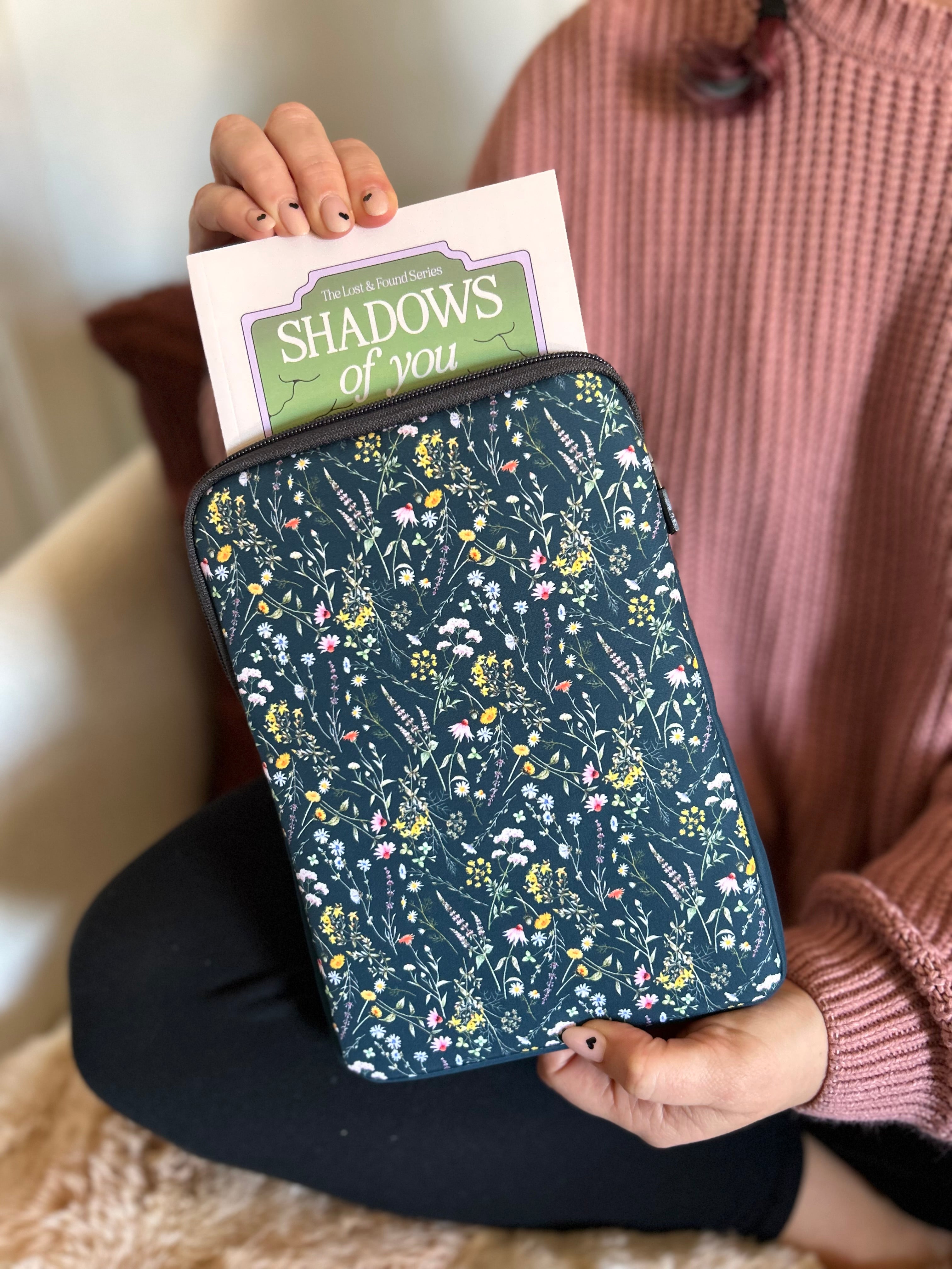 Wild Summer Flowers Book Sleeve