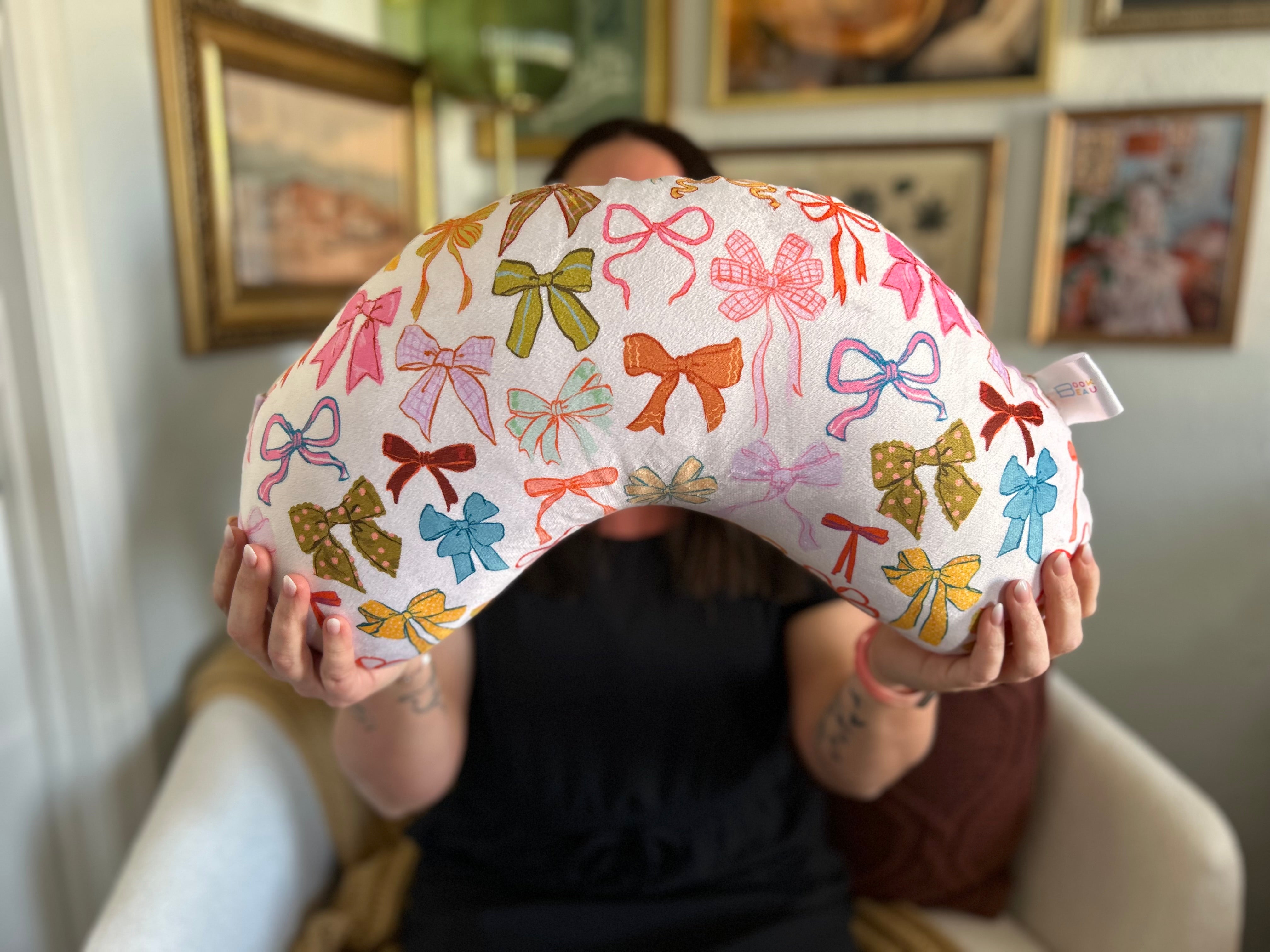 Put a Bow on it Reading Pillow