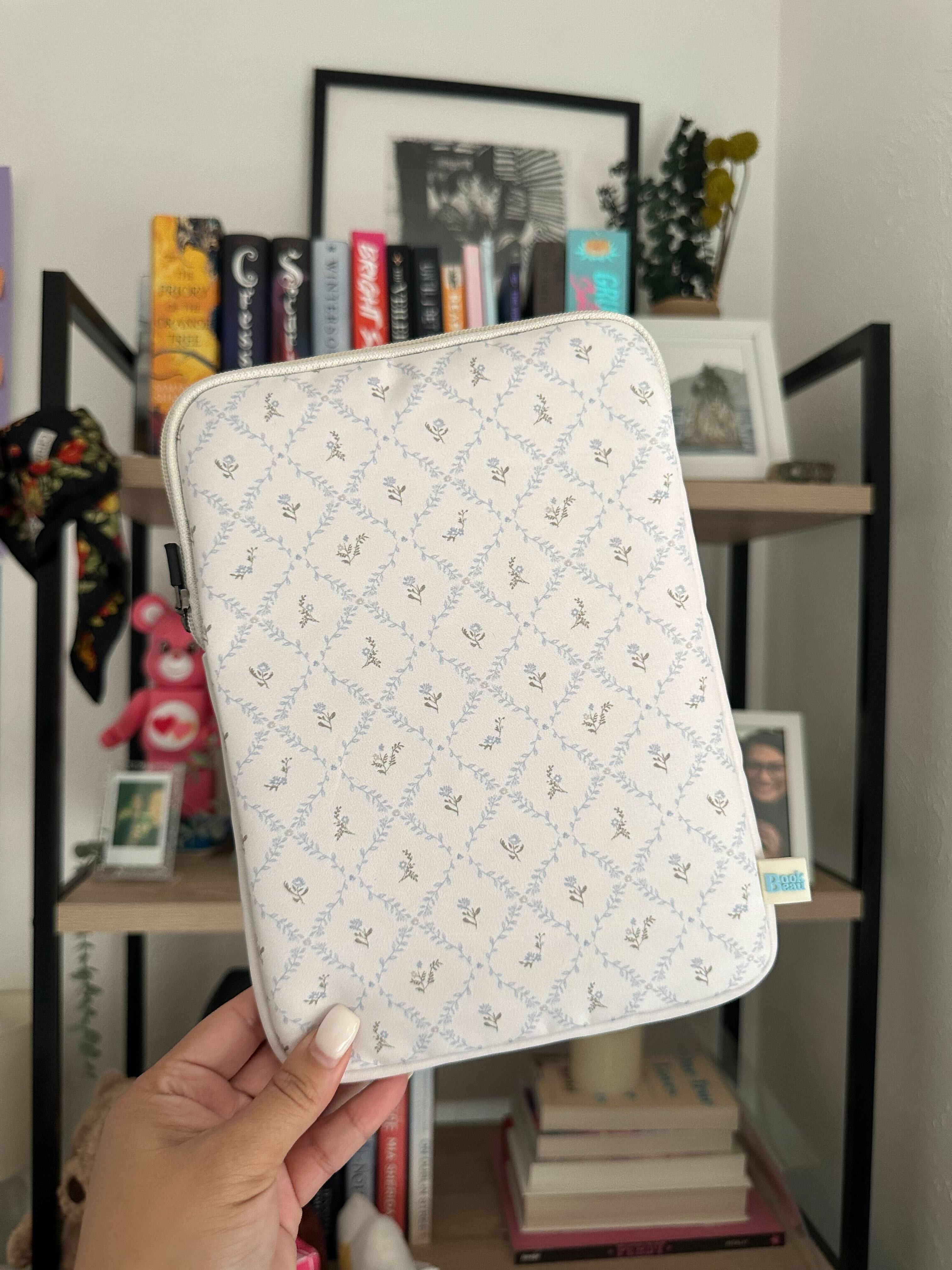 Sweet Pea Book Sleeve